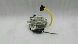 AUDI Audi A3 8P RHD front left door lock 4F2837015 right hand drive — thumbnail 1