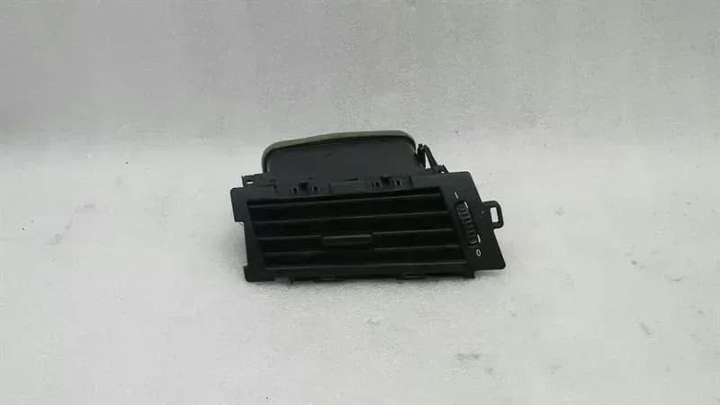 BMW 5 Series E60 Left Air Vent 6913707 Vent Vent Grille Left