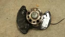 MERCEDES-BENZ Mercedes C W204 Right Front Hub A20433201 Wheel Bearing Housing Front Right — thumbnail 1