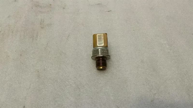 AUDI Audi Q3 8U Fuel Pressure Sensor 03L906051 Fuel Pressure Pressure Sensor 2.0 TDI