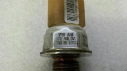 AUDI Audi Q3 8U Fuel Pressure Sensor 03L906051 Fuel Pressure Pressure Sensor 2.0 TDI — thumbnail 2