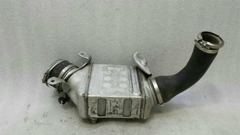BMW BMW 7 series F01 F02 Intercooler 7575404 Intercooler