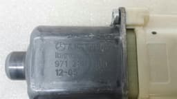 MERCEDES-BENZ Mercedes C Class W204 Door Window Motor A2048200142 Window Regulator Motor Front — thumbnail 2