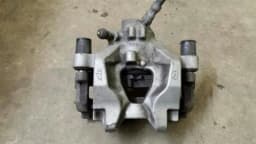 MERCEDES-BENZ Mercedes C Class Brake Caliper Rear Left A2044231581 Brake Caliper — thumbnail 2