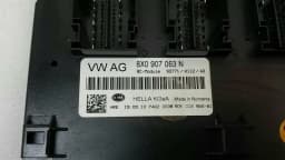 AUDI Audi A1 8X on-board power control unit 8X0907063N Comfort ECU control unit modules BCM — thumbnail 8