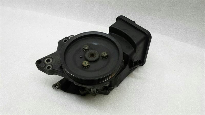 BMW BMW X5 E53 3.0d power steering pump 32416756930 servo pump hydraulic pump 127bar