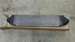 LAND ROVER New Land Rover Evoque Intercooler LR031466 Intercooler 2.2 Diesel NEW — thumbnail 6