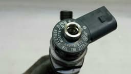 VW VW Golf VII injector 04L130277AJ injector nozzle injector 1.6 TDI CLH — thumbnail 4