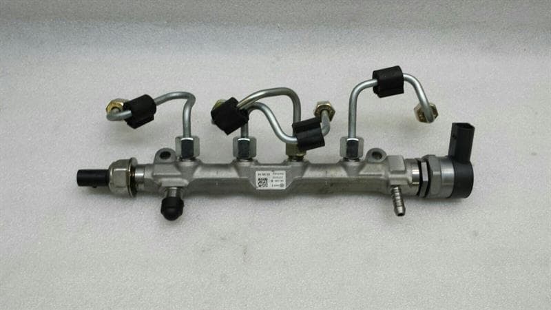 VW Volkswagen Golf VII fuel rail 057130764AB fuel rail pipe 1.6 TDI CLH