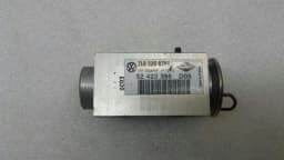 VW Volkswagen Touareg 7L Heater Valve 7L0820679C expansion valve heat exchanger — thumbnail 4