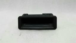 BMW BMW 5 Series E60 rear limestone switch 7118158 boot lock switch — thumbnail 3