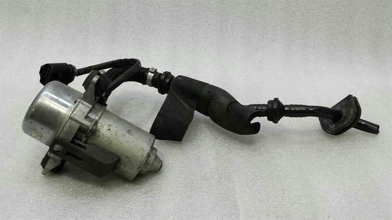 BMW BMW 6 Series E63 E64 M6 Vacuum Pump 6769029 Vacuum Pump S85 V10 5.0i
