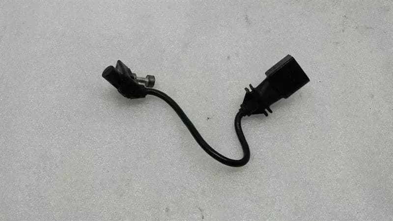 BMW BMW 7 Series E66 Facelift Crankshaft Sensor 0281002 CRANKSHAFT SENSOR