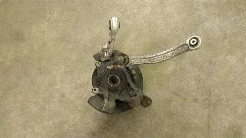 AUDI Audi Q7 4L wheel bearing housing knuckles rear right 7L8505436 rear right hub