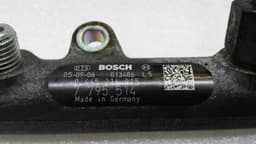 BMW BMW 7 series E66 E65 injection strip pipe distributor 7795514 fuel rail 730D 3.0D — thumbnail 3