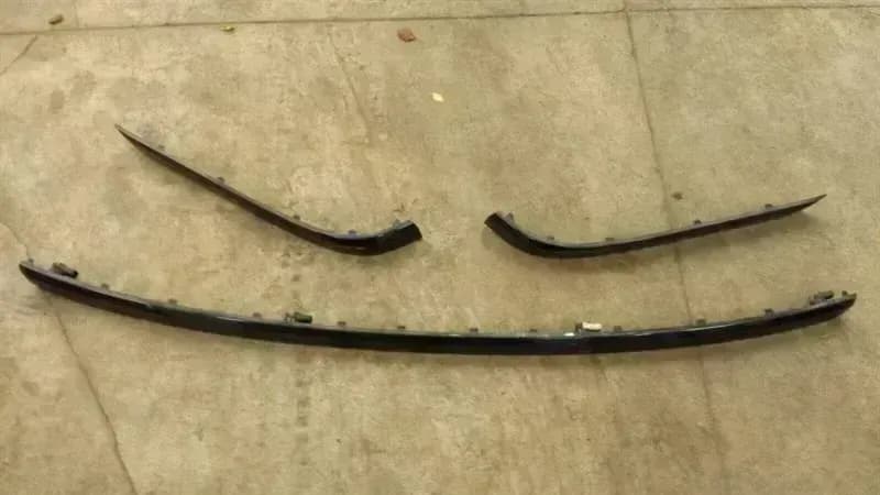 BMW BMW 7 series E65 rear bumper moulding 51127135574 rear bumper cover