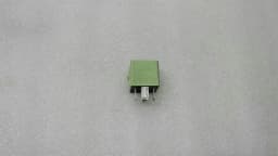 BMW BMW 7 series E66 facelift fuel pump relay 8373700 relay — thumbnail 3