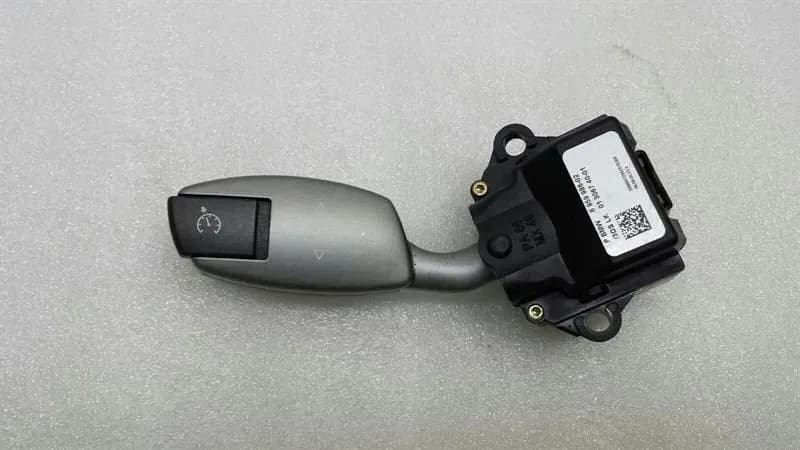 BMW BMW 7 Series E66 Facelift Cruise Switch 6959986 Cruise Control Switch