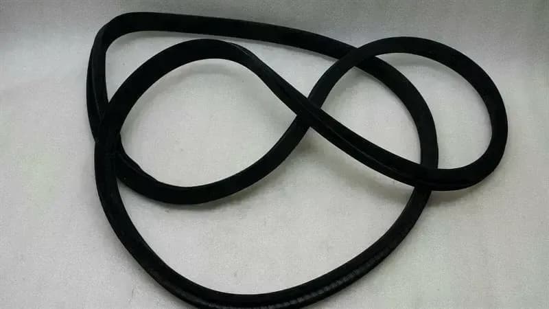 BMW BMW 7 series E66 facelift front door seal 51727044943 door gaskets front