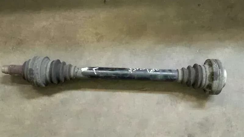 BMW BMW 7 series E66 facelift left rear drive shaft 7521630 drive shaft rear Li