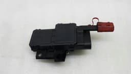 BMW BMW 7 series E65 E66 Relay 61146976383 Battery Cable Cover — thumbnail 1