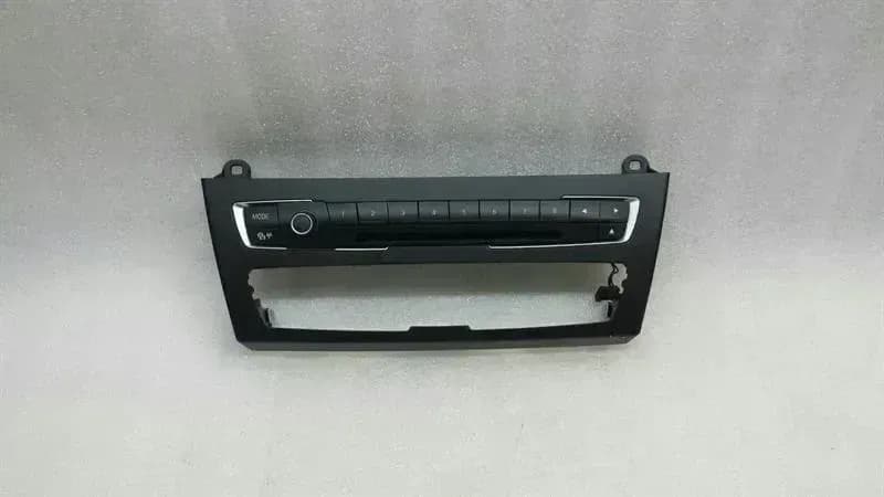 BMW BMW 1 Series F21 CD Player Control Panel Control Panel 61319261102 Radio Control Panel