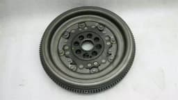VW Audi Volkswagen GTI CCZ DSG Flywheel 06J105266AE Flywheel 2.0 TSI — thumbnail 1