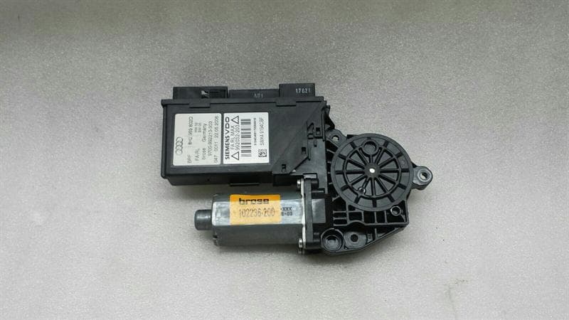 AUDI Audi RS4 8H B7 RHD Right Door Window Motor 8H2959802D Right Handlebar
