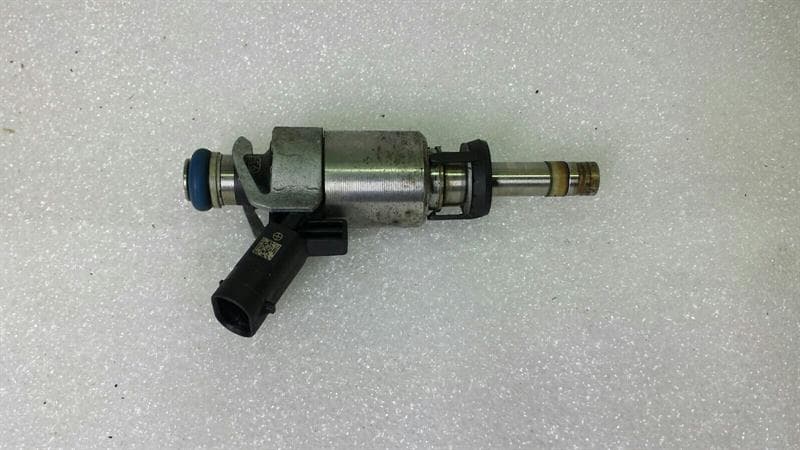 VW VW Volkswagen Golf GTI CCZ TFSI TSI Fuel Injector 06H906036G Fuel Injector
