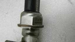 BMW BMW 5 Series F07 GT Fuel Injection Moulding Pipe Distributor Left 7547599 Left Fuel Rail — thumbnail 5