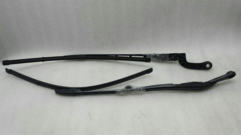 AUDI Audi RS4 8H B7 RHD Wiper Arm Set Kit 8H2955407A Right Handlebar
