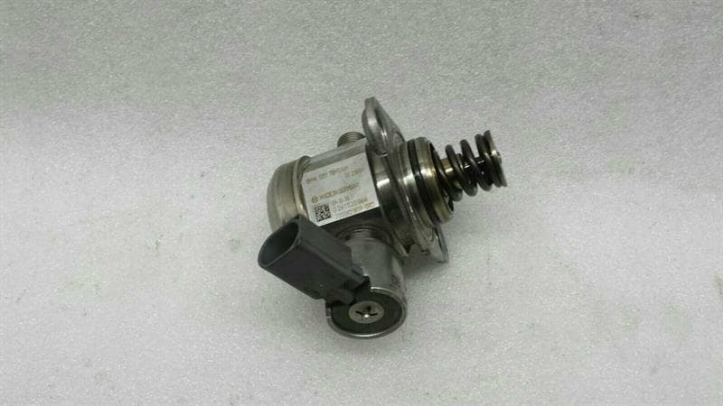 BMW BMW 5 Series F07 GT High Pressure Pump Pump 7595339 High Pressure Pump