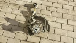 BMW BMW 5 Series E60 M5 Wheel Bearing Housing Knuckle Front Right 2282880 Front Right Hub — thumbnail 1