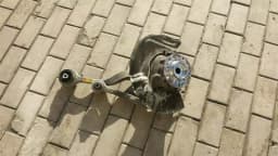 BMW BMW 5 Series E60 M5 Wheel Bearing Housing Knuckle Front Right 2282880 Front Right Hub — thumbnail 9