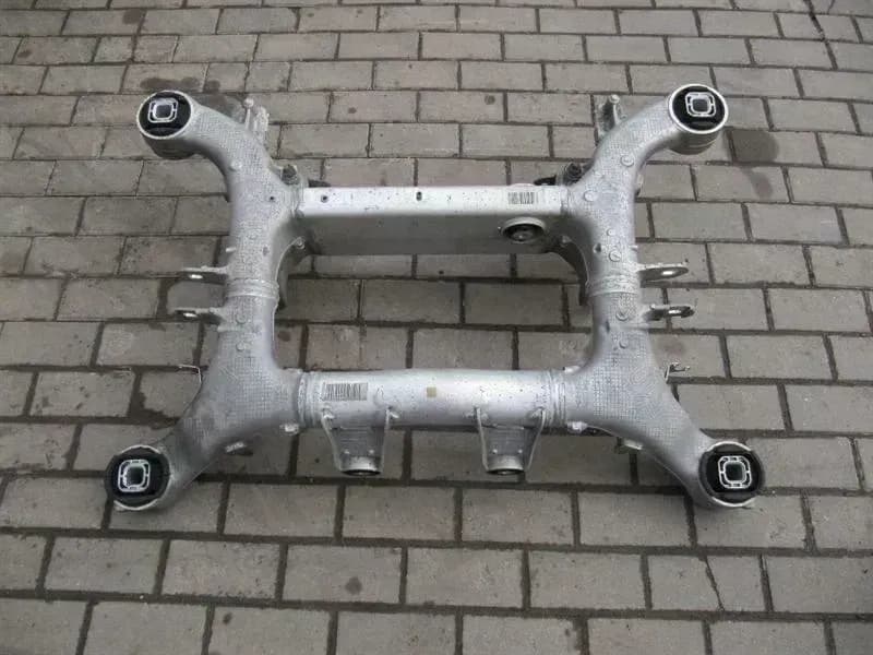 BMW BMW 5 Series F07 GT F10 F11 F18 F06 F12 axle frame rear axle 6799103 rear subframe