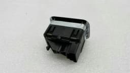 MERCEDES-BENZ Mercedes E Class W212 Boot Lid Opener Switch A2128204510 Tailgate Switch — thumbnail 3
