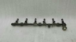 LEXUS XUS IS200 Fuel Rail 23270-73010 Injection Strip Distributor Injector Complete — thumbnail 9
