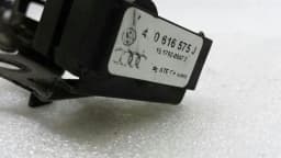 AUDI Audi A8 8E acceleration sensor 4E0907651G acceleration sensor air spring damper — thumbnail 2