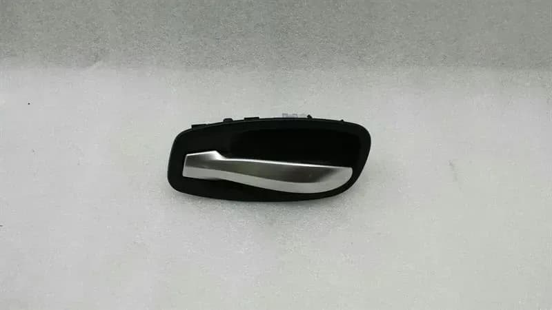 BMW BMW 5 Series E60 E61 Interior Door Handle Left vLeft Door Inner Handle