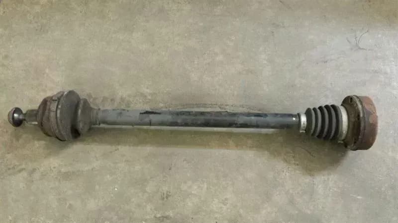 AUDI Audi A8 4E D3 4.2 Rear Li or Re Drive Shaft 4E0501203C Rear Drive Shaft