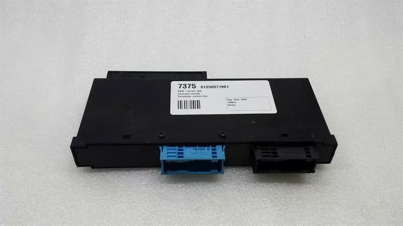 BMW BMW 1 series E81 E87 E92 E93 E90 junction box module control unit 61356971961