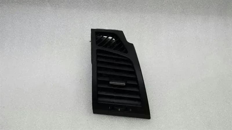 BMW BMW 1 Series E87 RHD Right Air Vent 7059188 Right Hand Drive