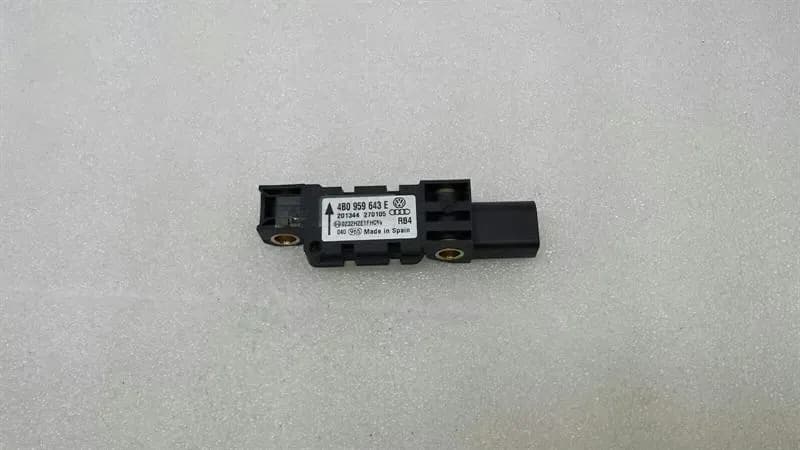 Volkswagen Touareg 7L Crash Sensor 4B0959643E Impact Sensor