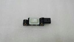 VW Volkswagen Touareg 7L Crash Sensor 4B0959643E Impact Sensor — thumbnail 5