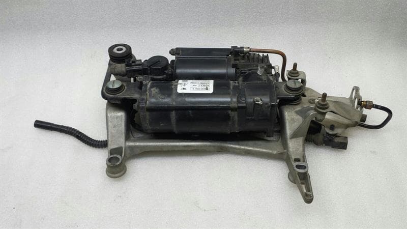 VW VW Touareg 5.0 V10 air suspension pump 7L0616006D compressor air suspension