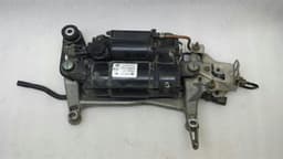 VW VW Touareg 5.0 V10 air suspension pump 7L0616006D compressor air suspension — thumbnail 10