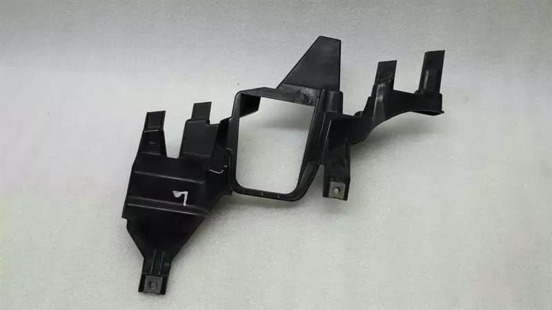 BMW BMW 7 series E65 E66 HEADLIGHT LAMP BRACKET LEFT 161697 holder carrier left