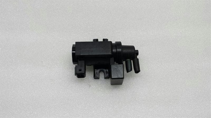 BMW BMW 7 series E65 E66 pressure converter 7796634 pressure converter