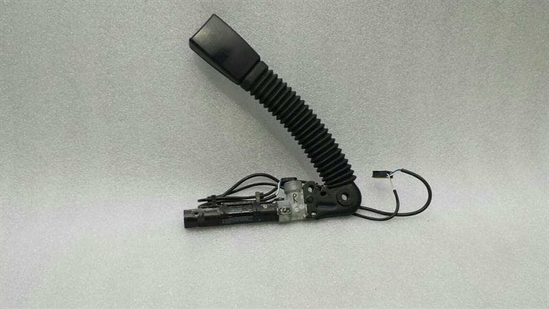 BMW BMW 7 Series E65 Right Front Seatbelt Tensioner 6982522 Seat Belt Tensioner Front Right