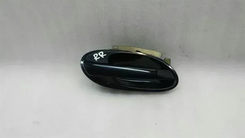 BMW BMW 7 series E65 E66 door handle rear right 51217191892 door handle rear right